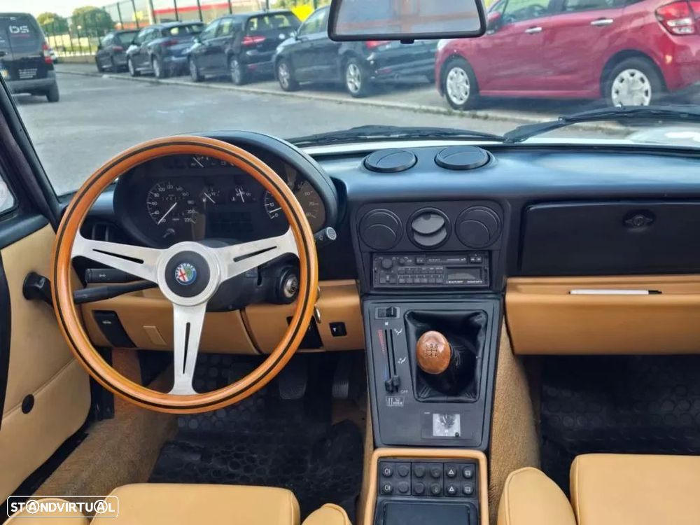 Alfa Romeo Spider 1.6 - 9