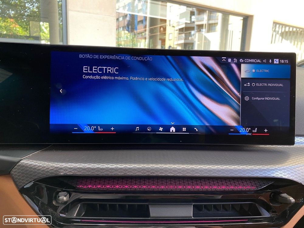 BMW 330 e Pack Desportivo M Auto - 11