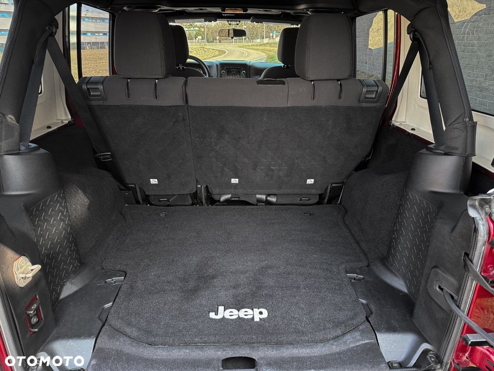 Jeep Wrangler 3.6 Unlim X - 13