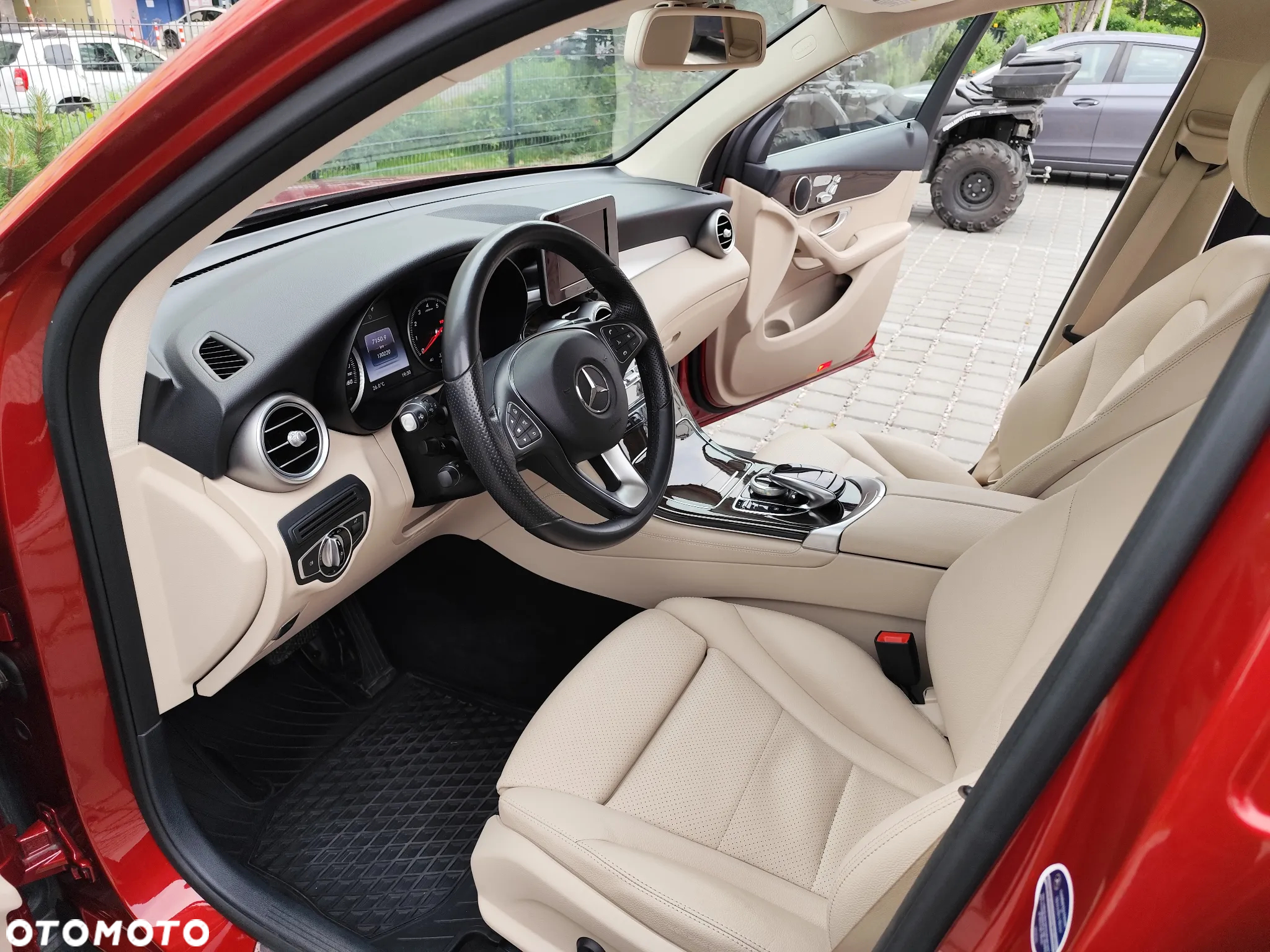 Mercedes-Benz GLC 300 4Matic 9G-TRONIC - 15