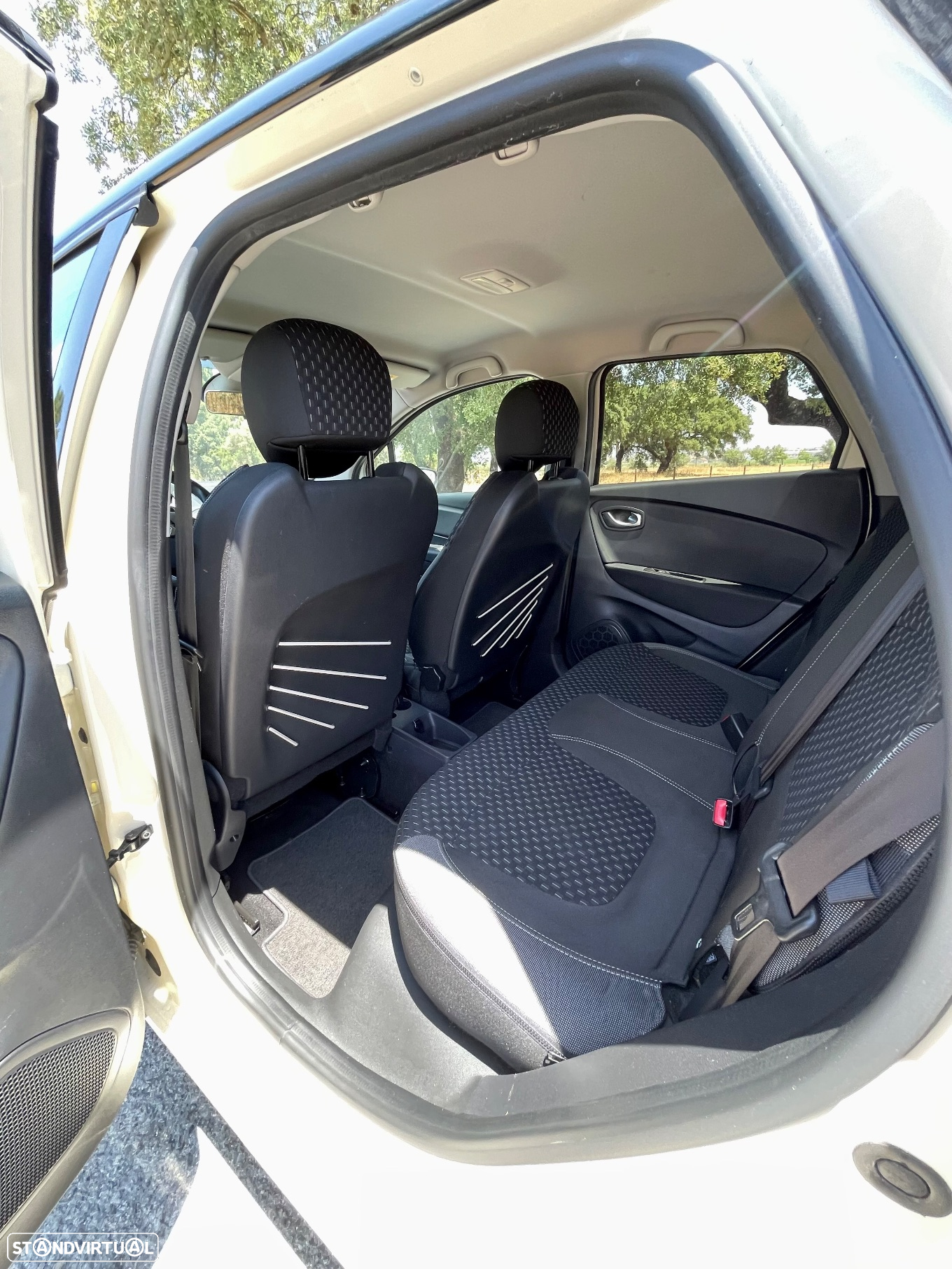 Renault Captur 0.9 TCE Exclusive - 21