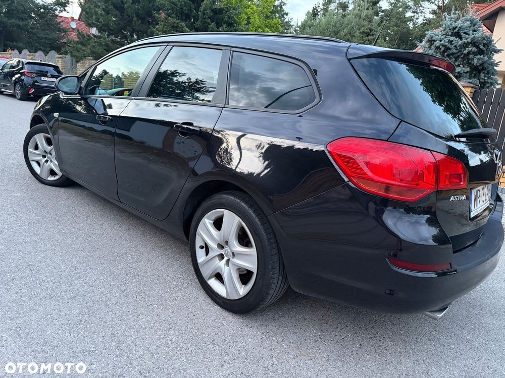 Opel Astra 1.4 T Enjoy - 17