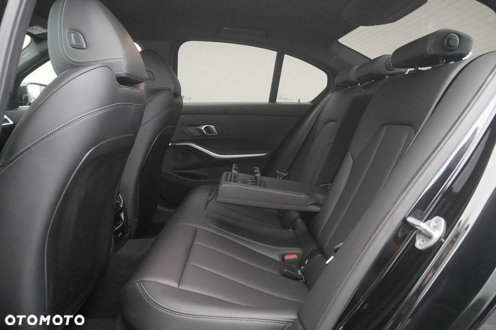 BMW Seria 3 - 15