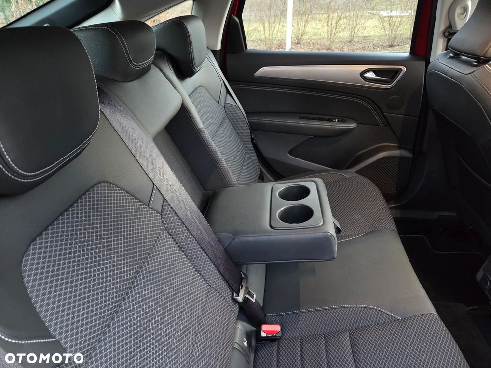 Renault Arkana 1.6 E-TECH Intens MMT - 26