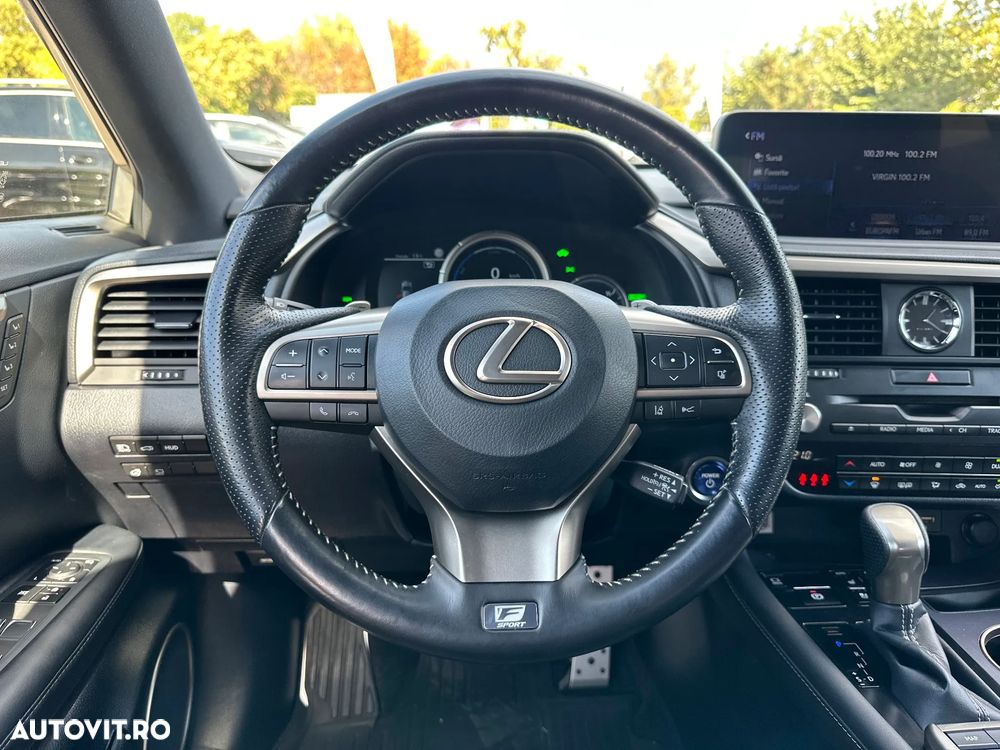 Lexus Seria RX - 17