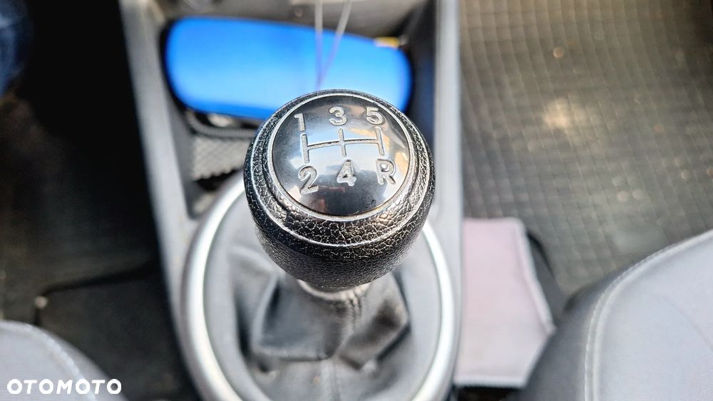 Hyundai i20 - 17