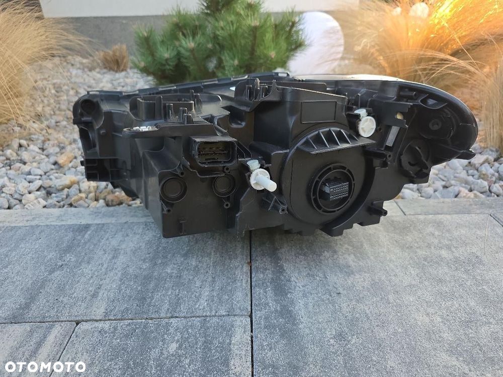 BMW X1 F48 Lampa prawa przód Full Led Dynamic 6311-7472222-02 - 9