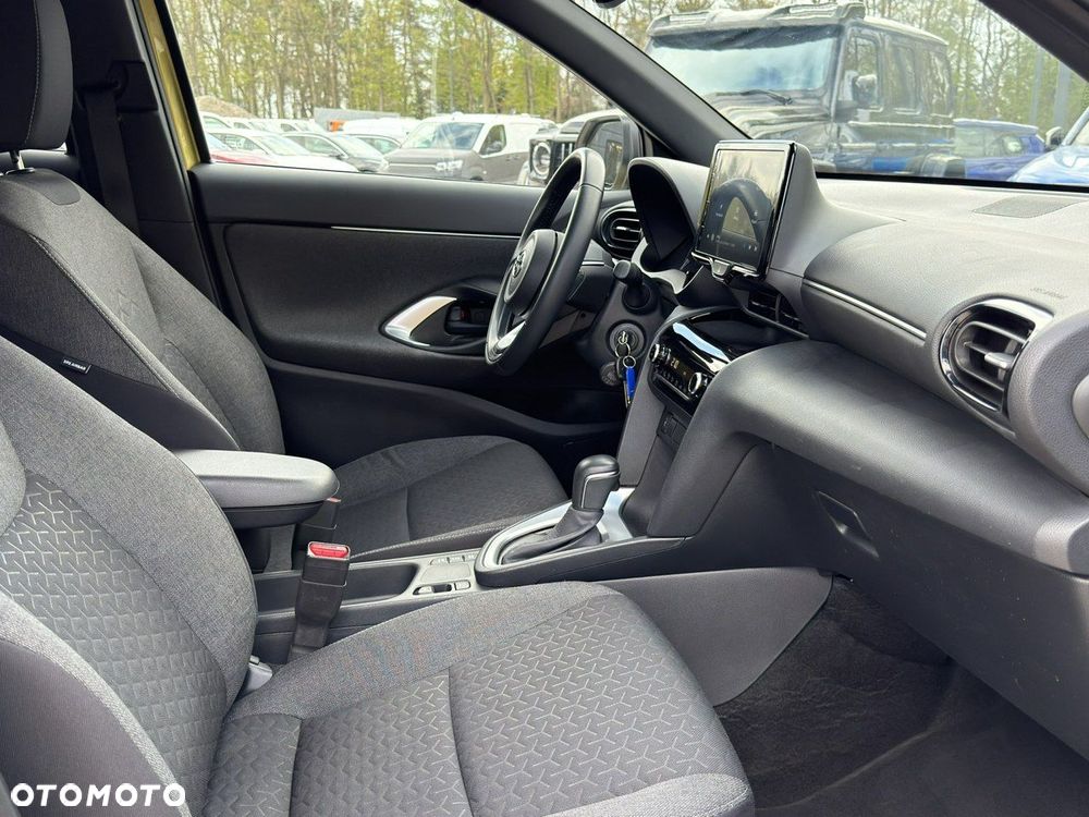 Toyota Yaris Cross - 19