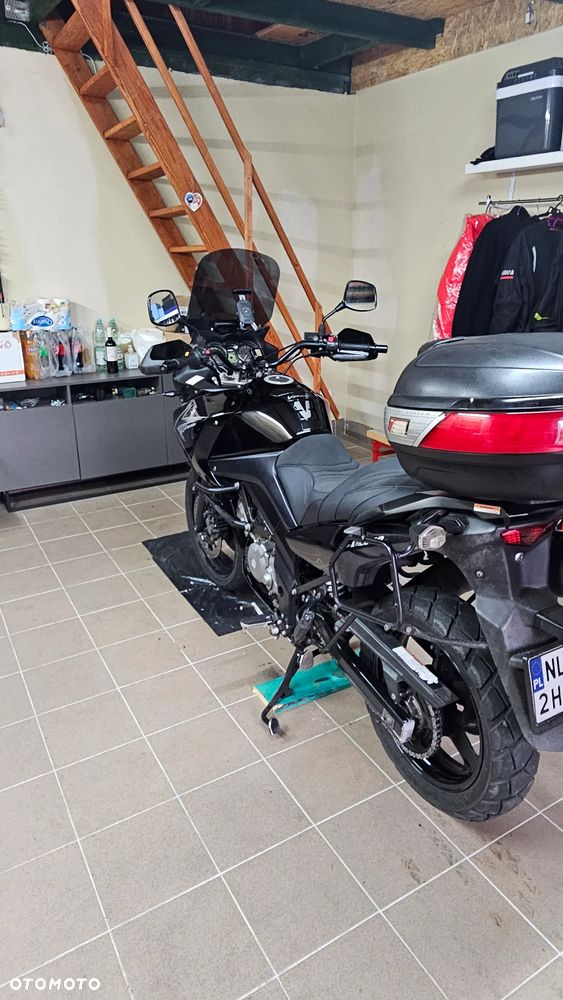 Suzuki V-STROM - 12