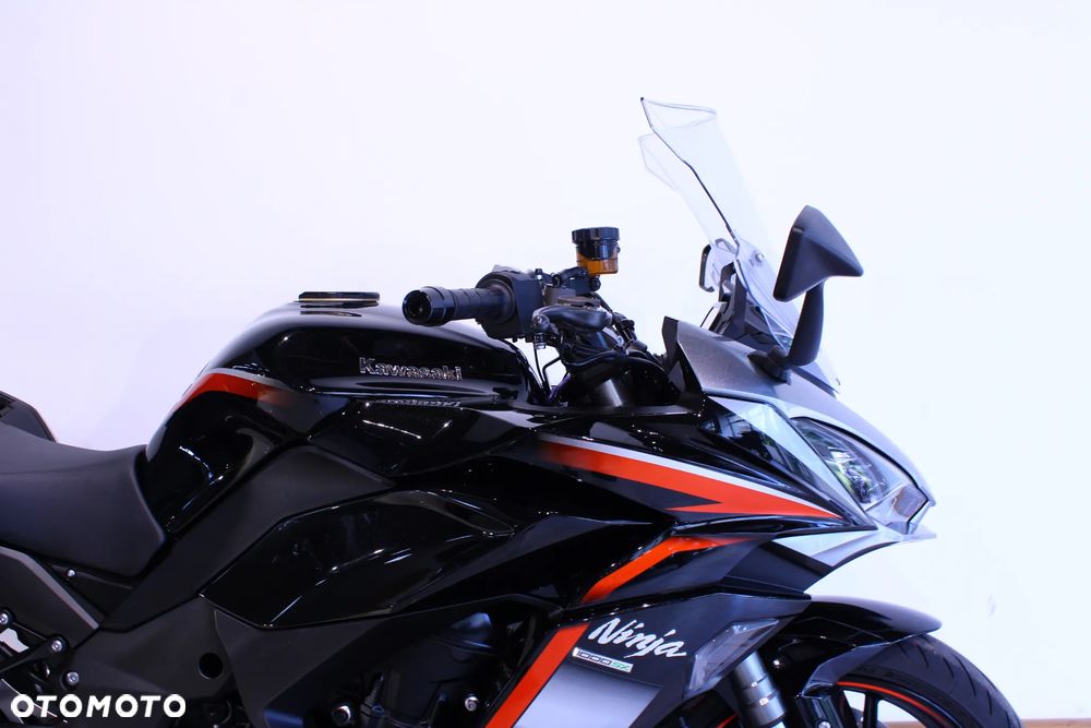 Kawasaki Ninja 1000 SX - 13