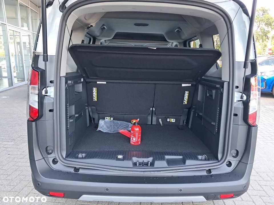 Ford Tourneo Courier - 14