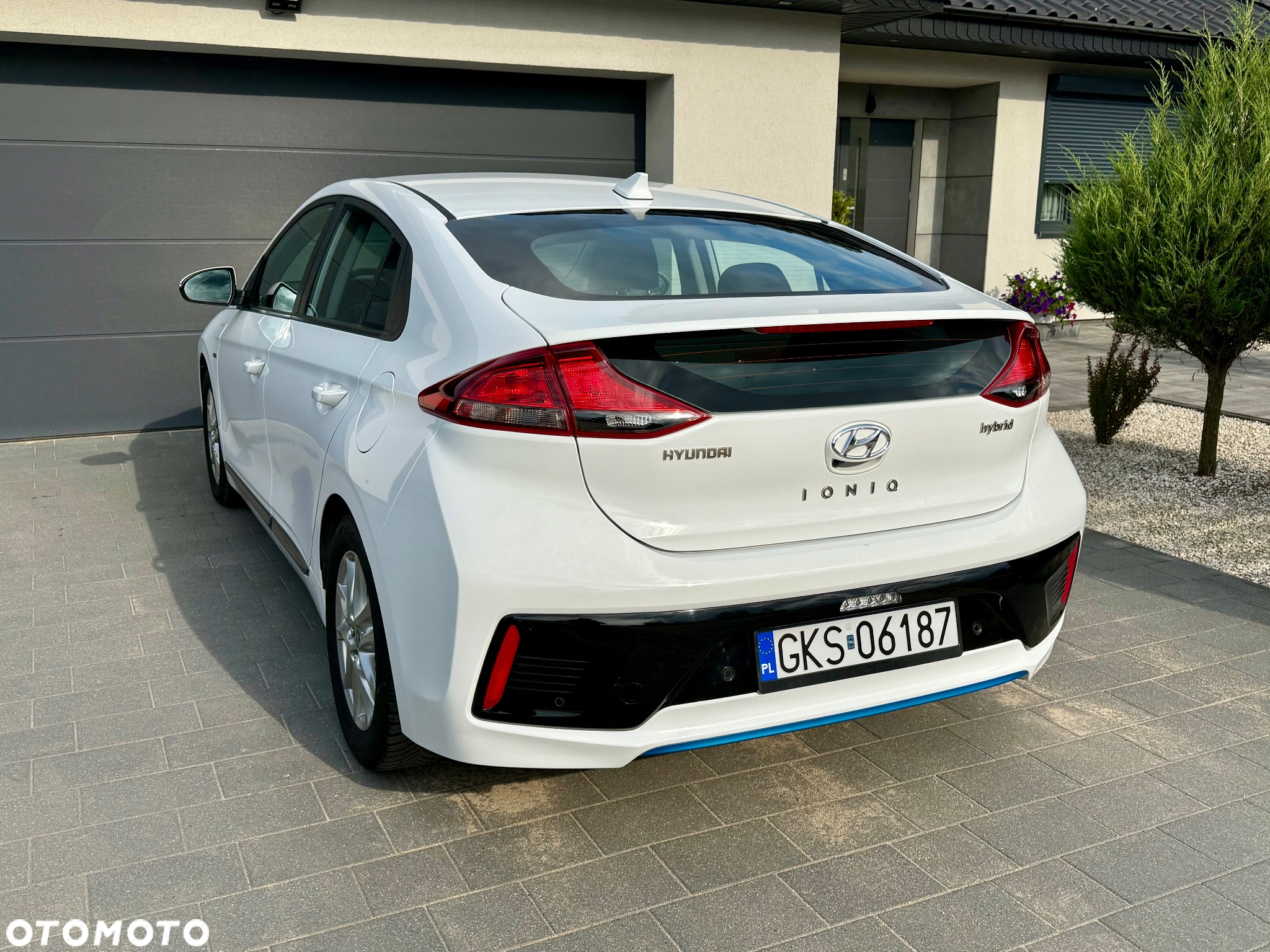 Hyundai IONIQ Hybrid 1.6 GDI Premium - 22