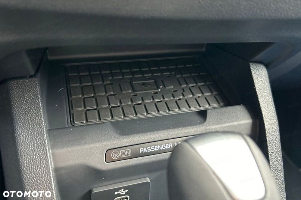 Ford Tourneo Courier - 13