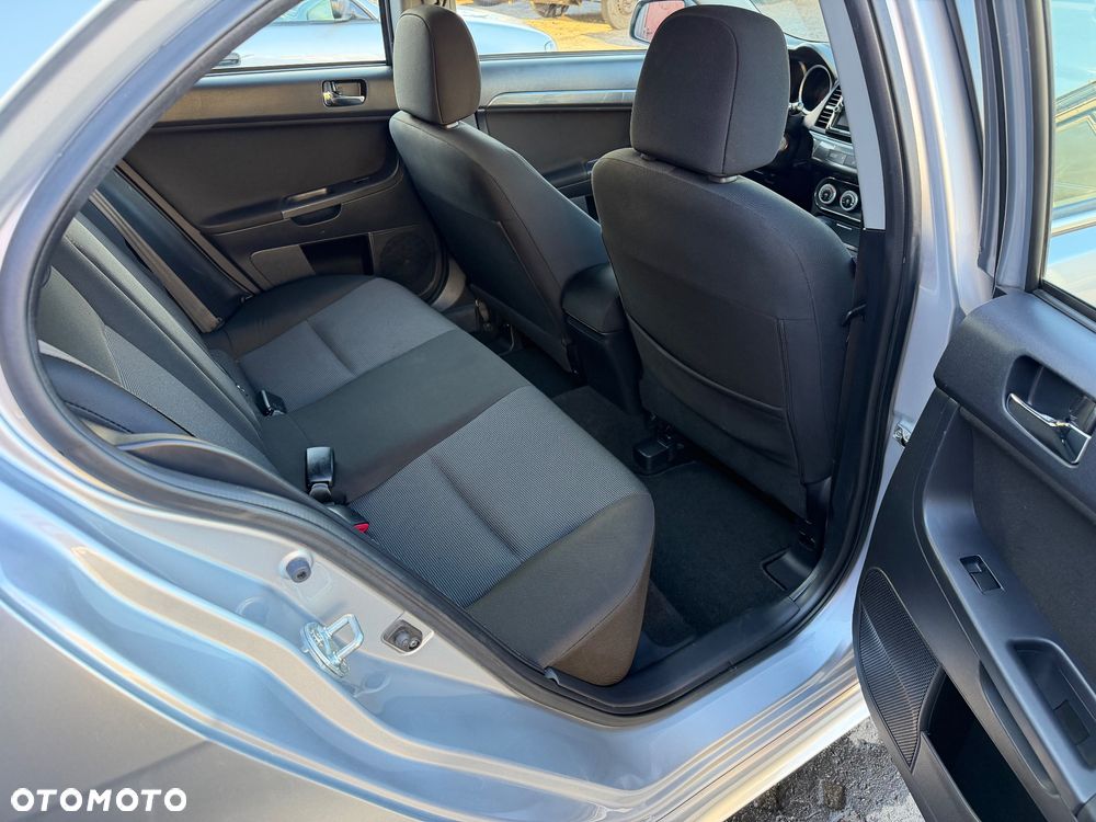 Mitsubishi Lancer 1.8 CVT Intense - 8
