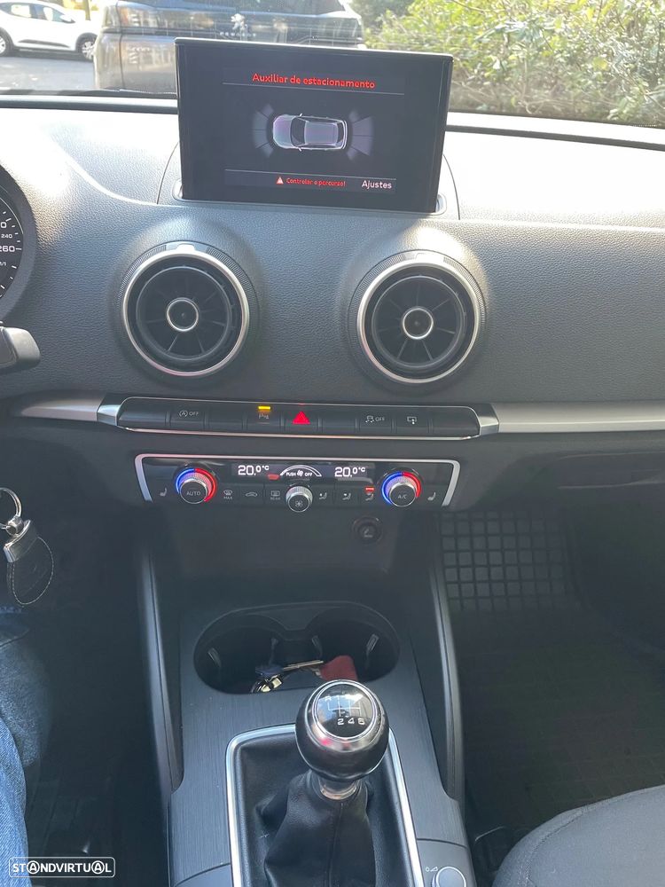 Audi A3 Sportback 1.6 TDI - 6