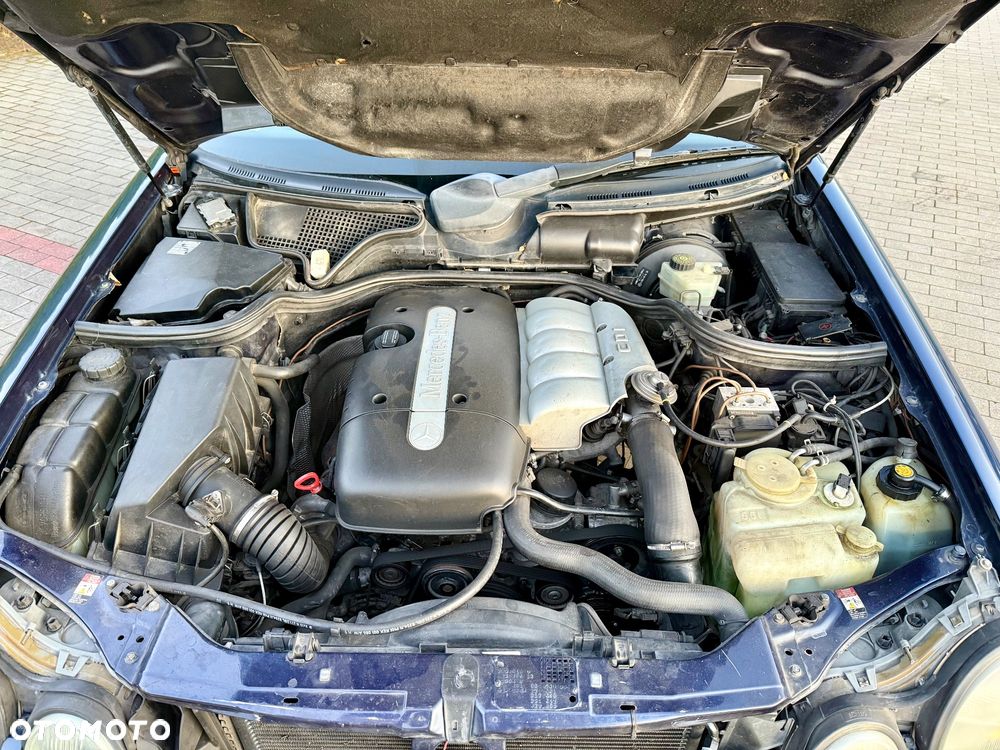 Mercedes-Benz Klasa E - 20