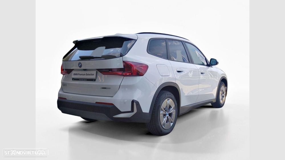 BMW iX1 xDrive30 - 5