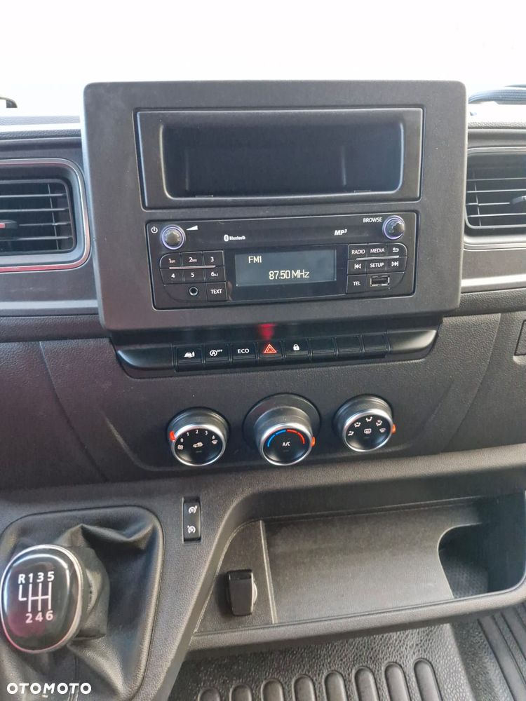 Renault Master - 24
