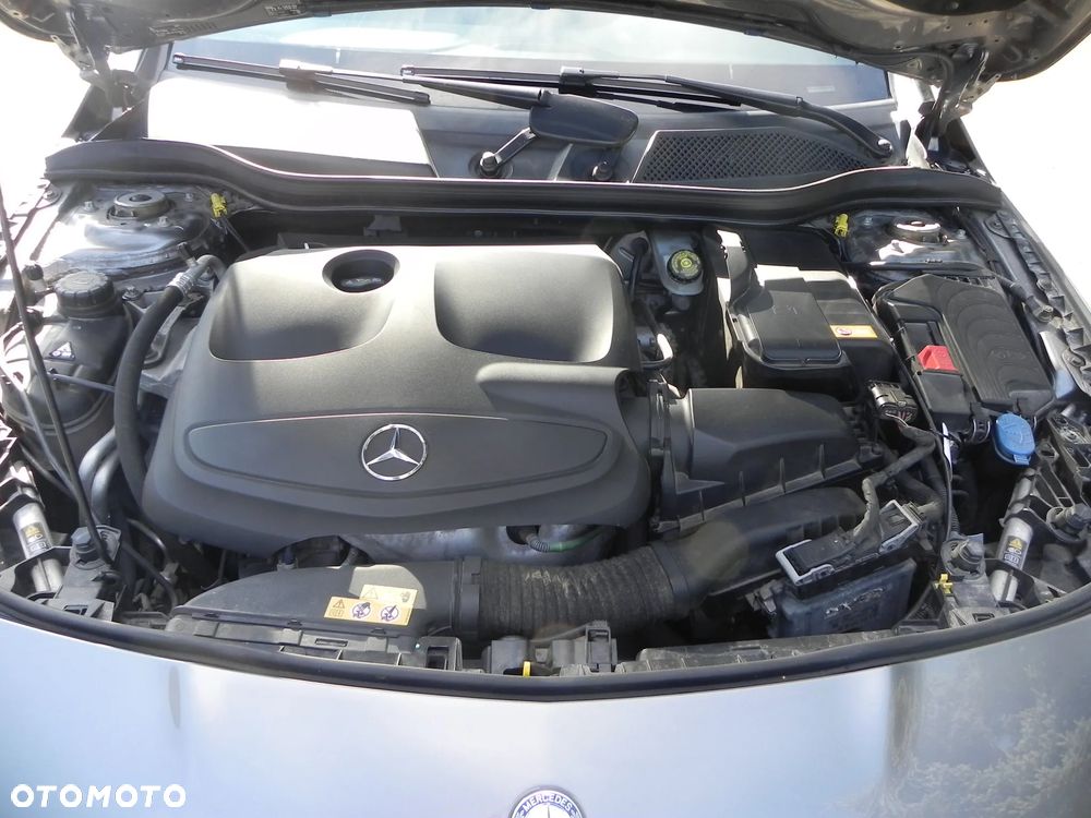 Mercedes-Benz CLA - 35