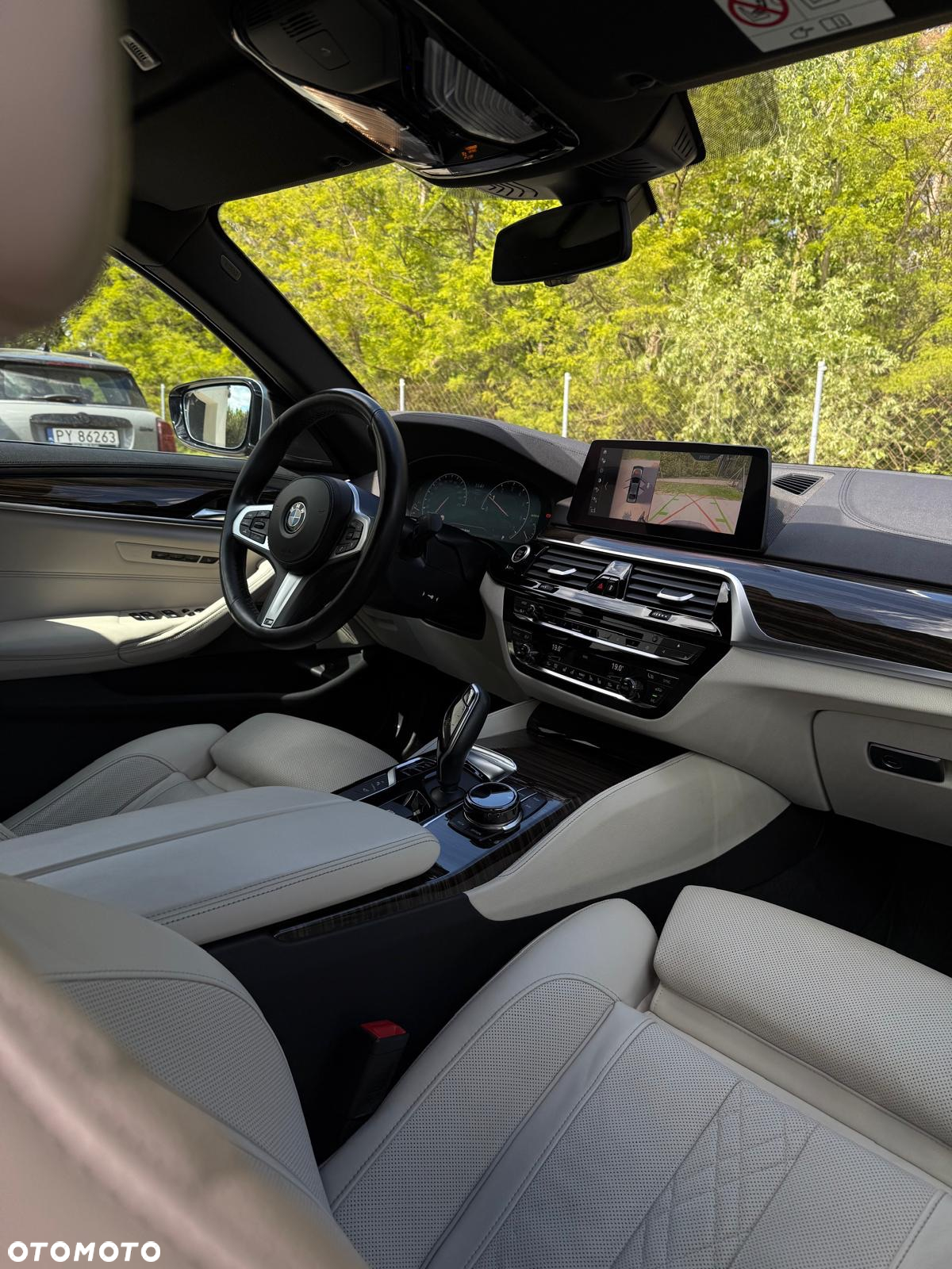 BMW Seria 5 530i xDrive M Sport sport - 2