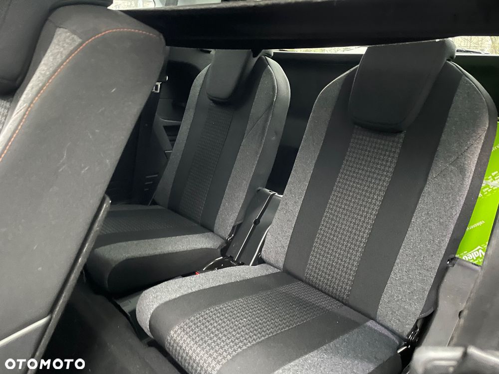 Peugeot 5008 2.0 BlueHDI Allure S&S - 25