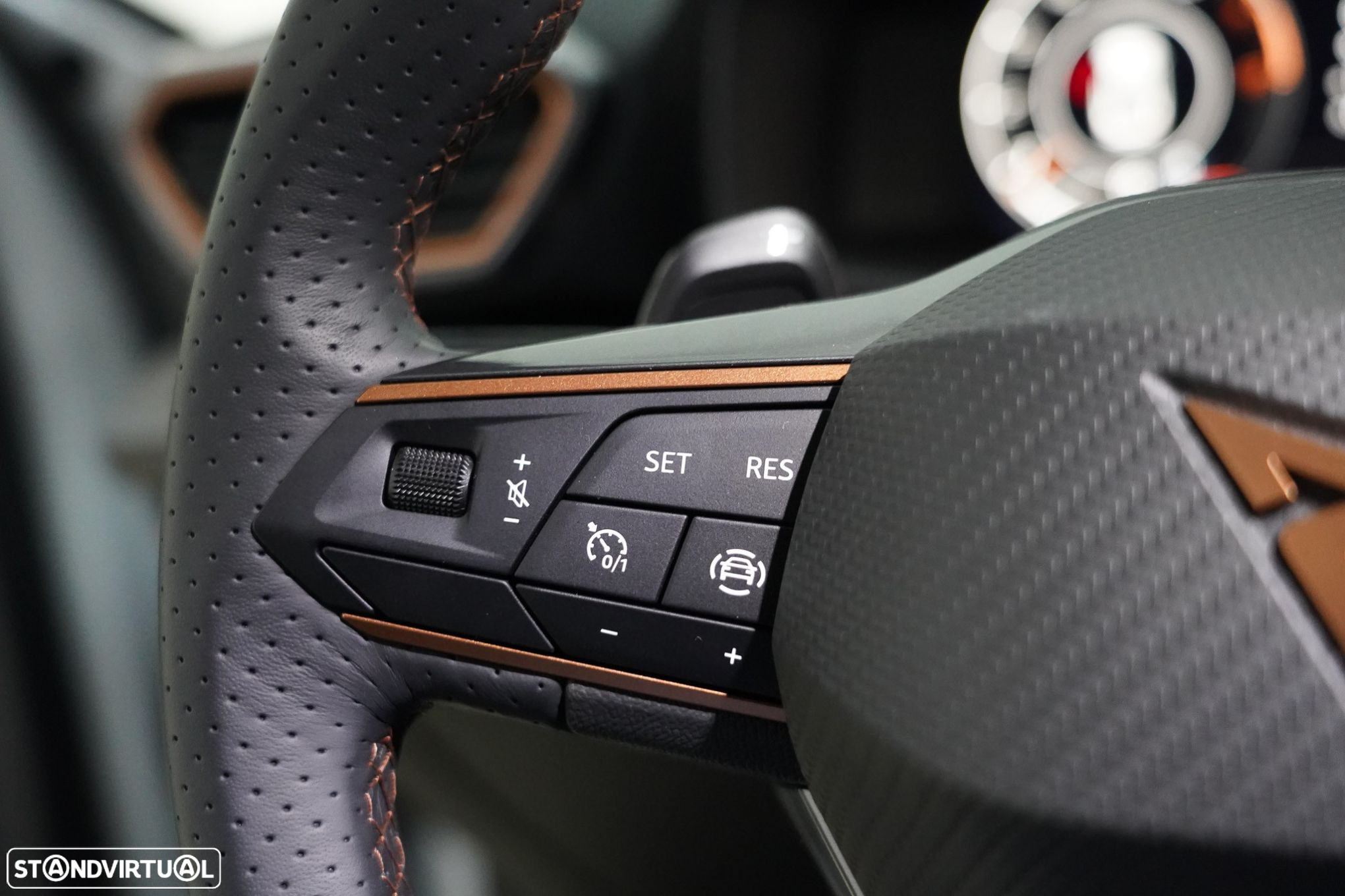Cupra Leon ST 1.5 eTSI MID DSG - 16