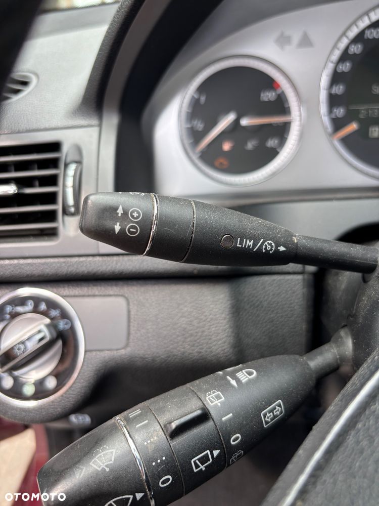Mercedes-Benz Klasa C 220 CDI DPF Automatik Avantgarde - 24
