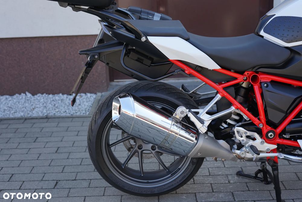 BMW R - 7