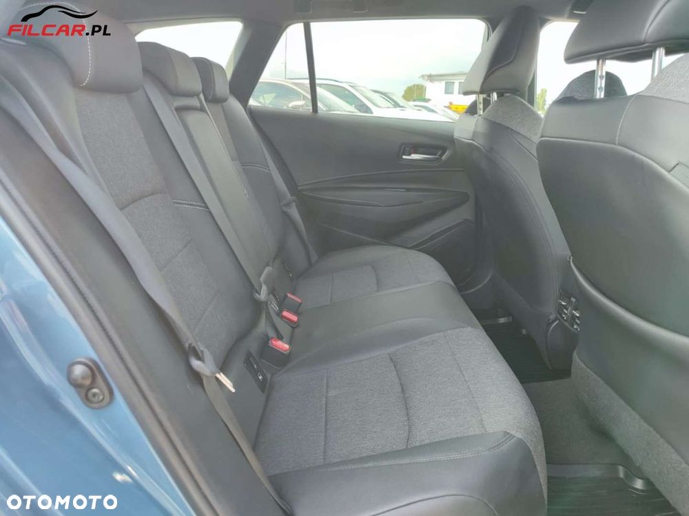 Toyota Corolla - 13