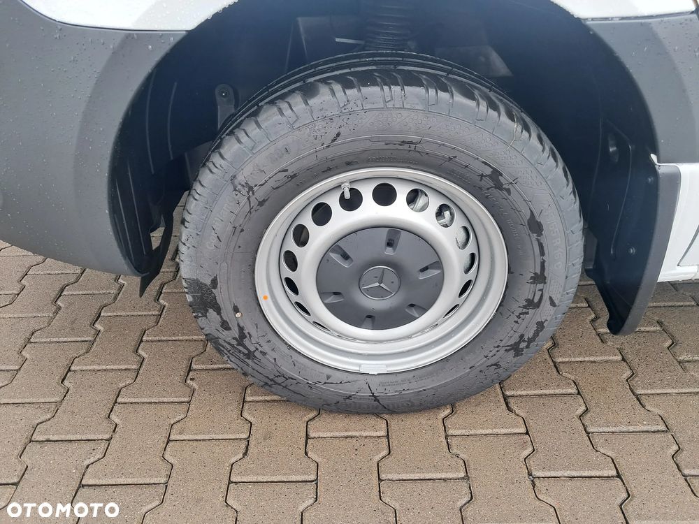Mercedes-Benz Sprinter 319 CDI Furgon PRO  Ekstra Długi 4325+mm - 7