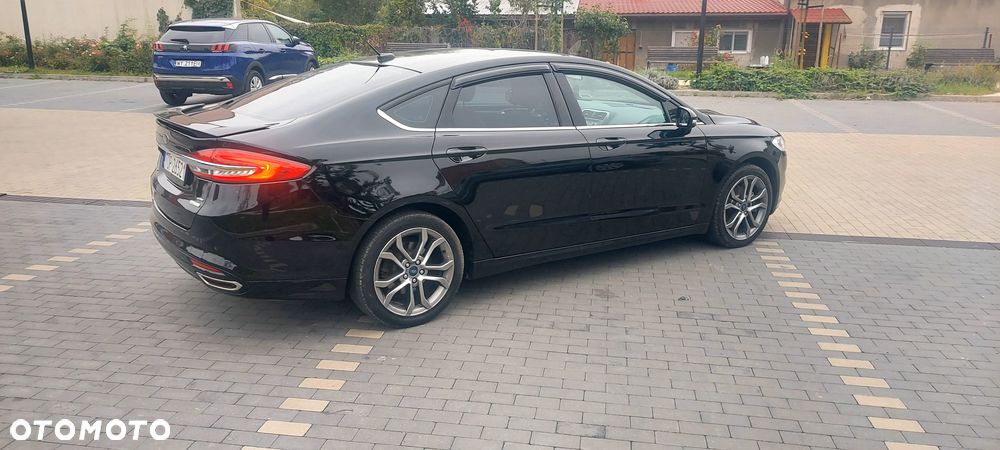 Ford Fusion - 6