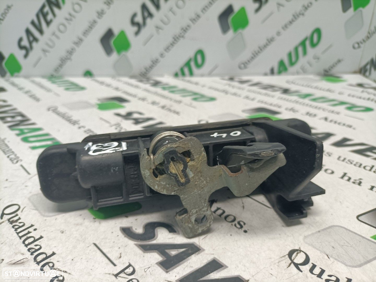 Interruptor / Switch / Botão Da Mala Mazda 3 (Bk) - 3