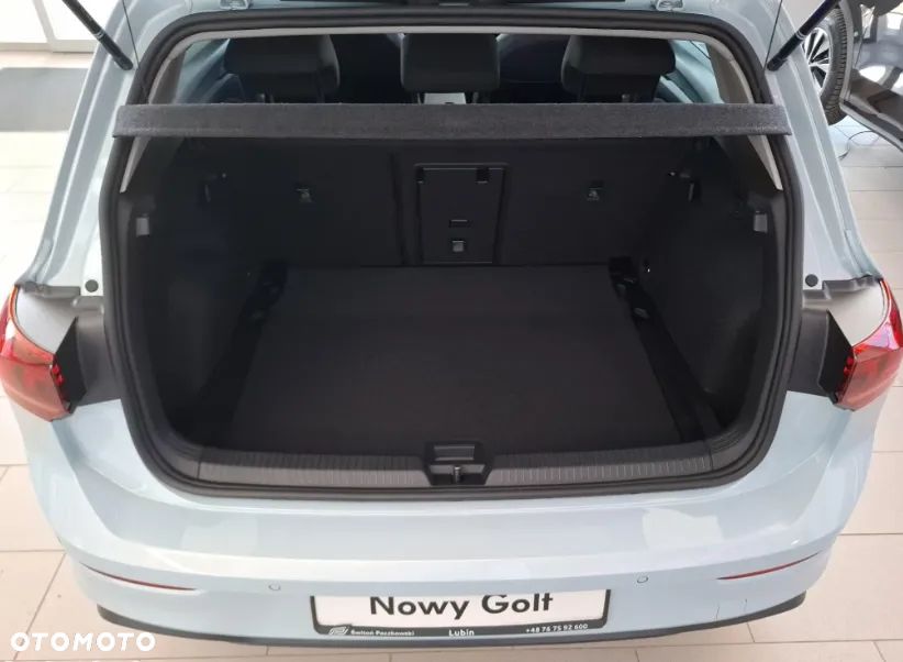 Volkswagen Golf - 10