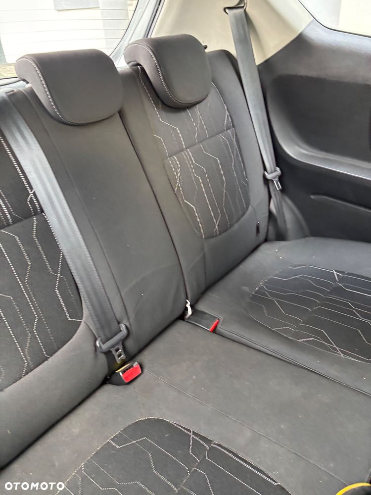 Kia Picanto 1.0 L - 9