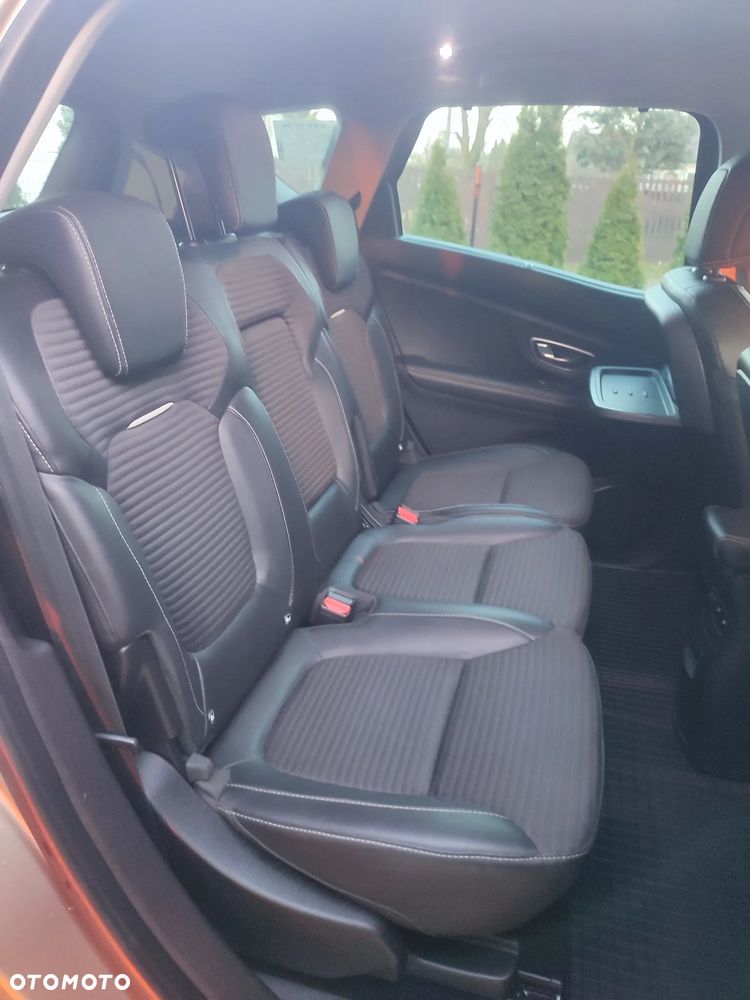 Renault Scenic 1.6 dCi Intens - 13