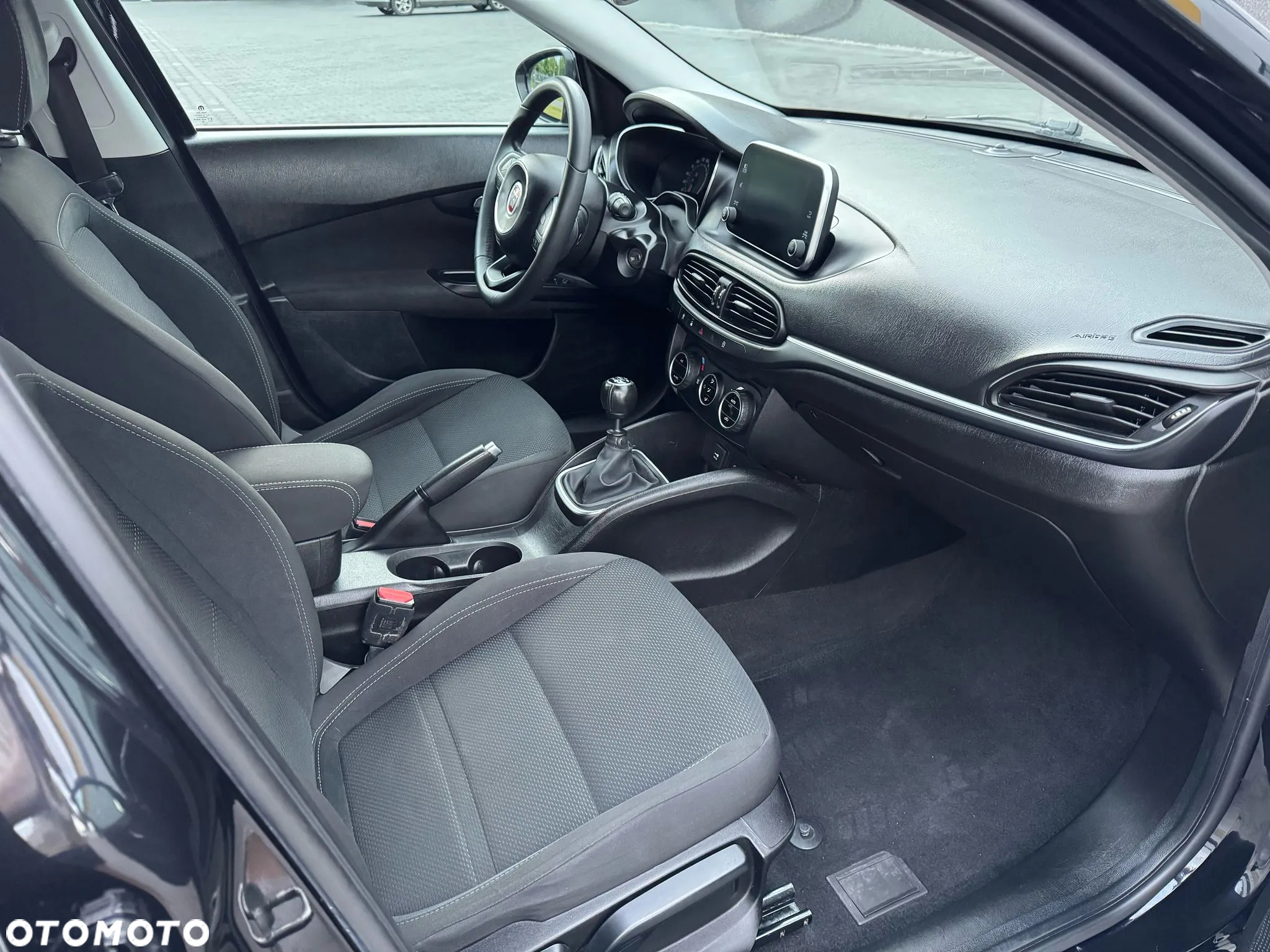 Fiat Tipo 1.6 MultiJet 16v Lounge - 18