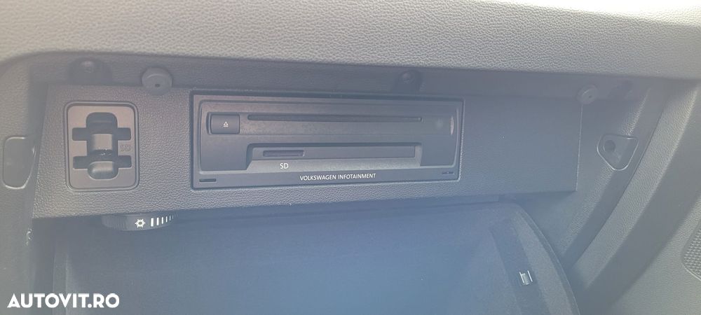 Volkswagen Passat 2.0 TDI DSG 4Motion R Executive - 18