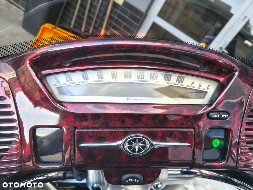 Yamaha XVZ - 9