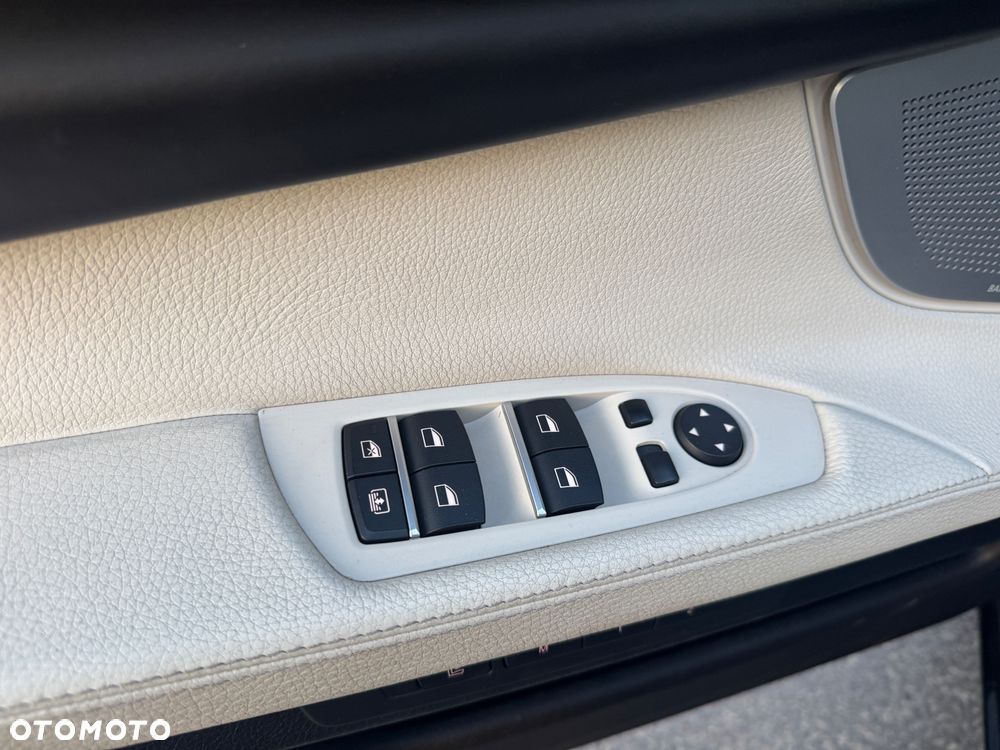 BMW Seria 7 740d xDrive - 15