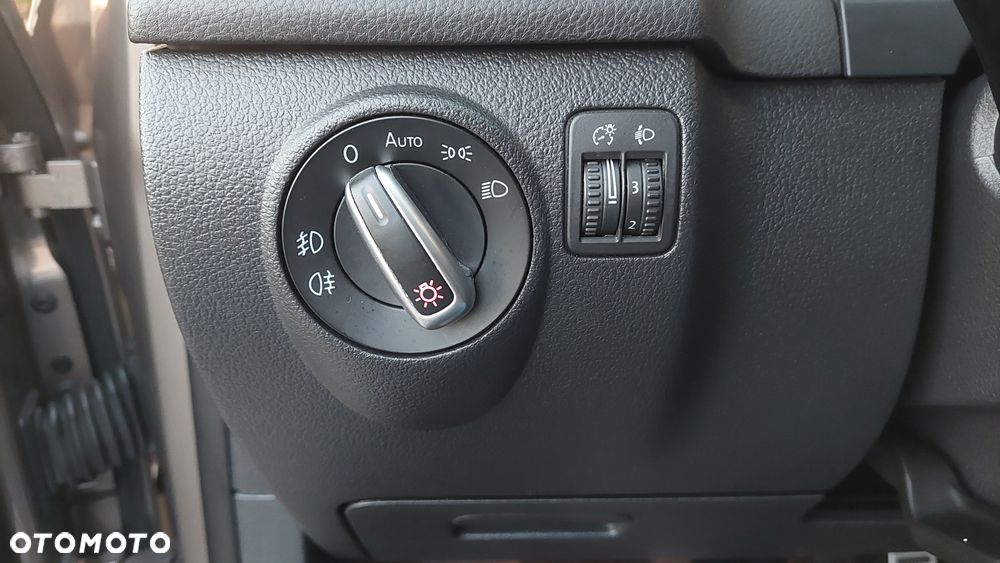 Volkswagen Golf Plus 1.2 TSI Style - 22