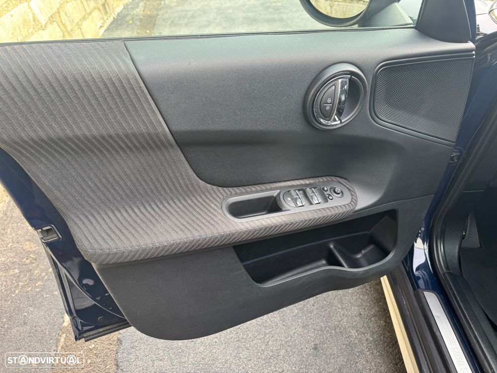 MINI Countryman One D - 17