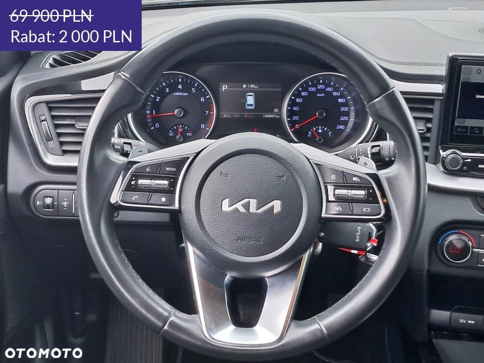 Kia Ceed - 16