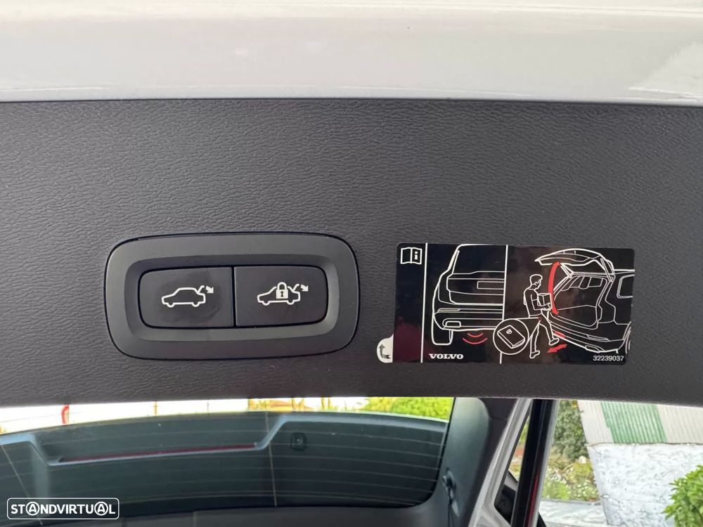 Volvo XC 40 P8 AWD Recharge RDesign - 44