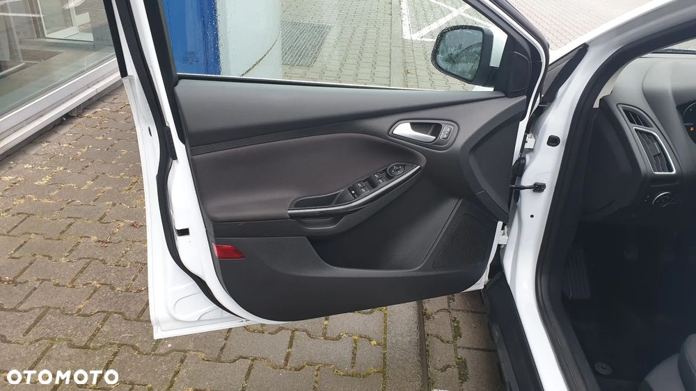 Ford Focus 1.5 EcoBoost STart-Stopp-System Titanium - 18