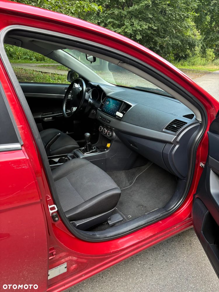 Mitsubishi Lancer 1.8 Invite - 11
