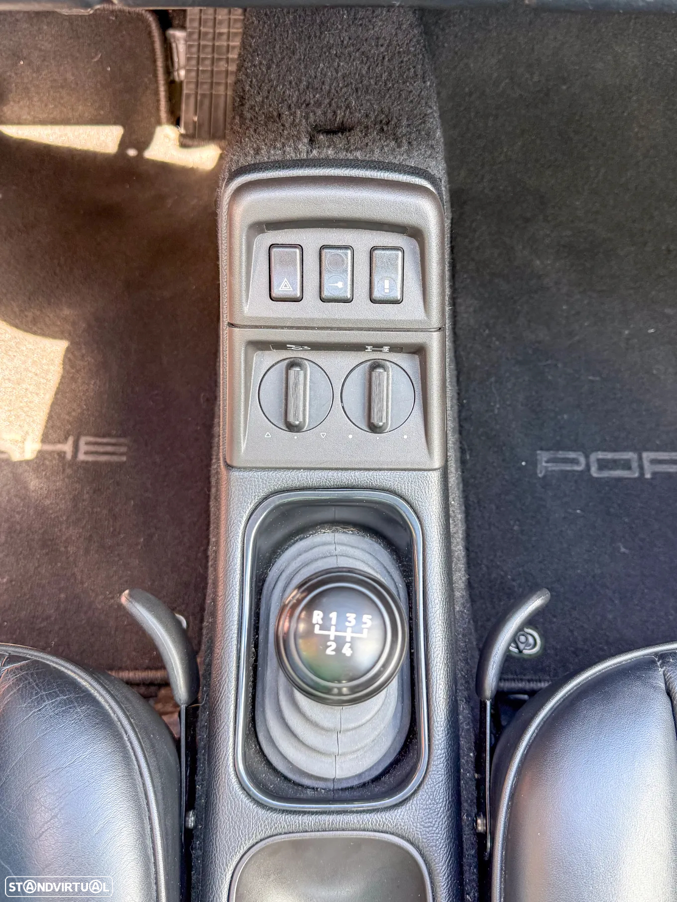 Porsche 911 (964) Coupé 3.6 Carrera 4 - 28