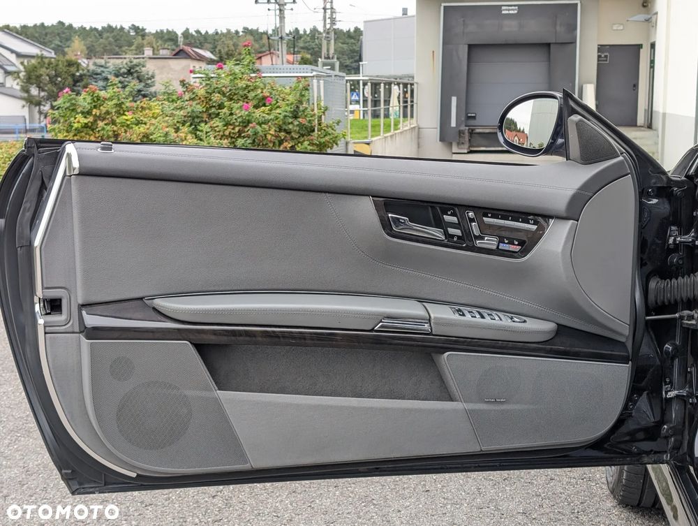 Mercedes-Benz CL - 22