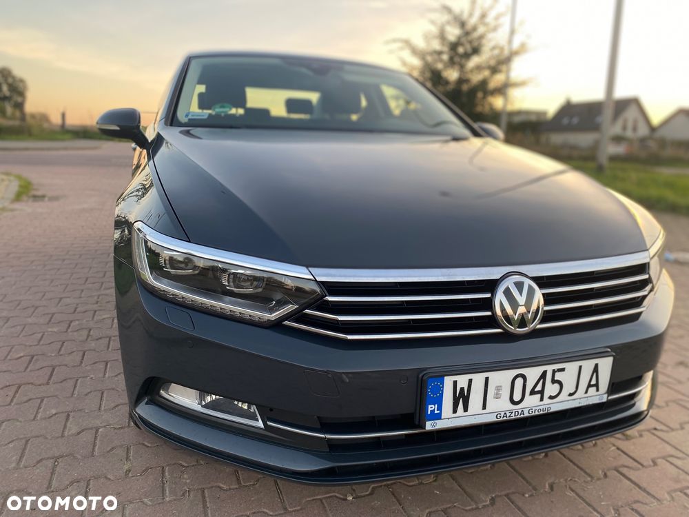 Volkswagen Passat - 2