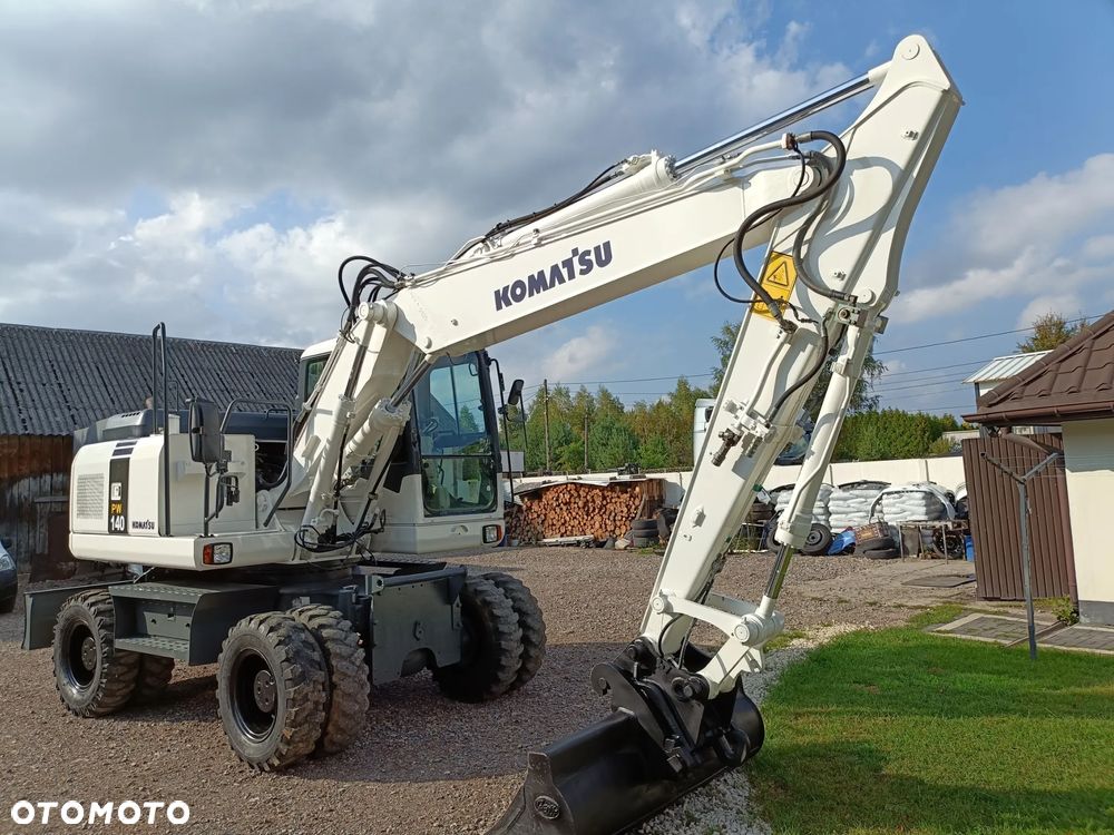 Komatsu PW 140 - 25