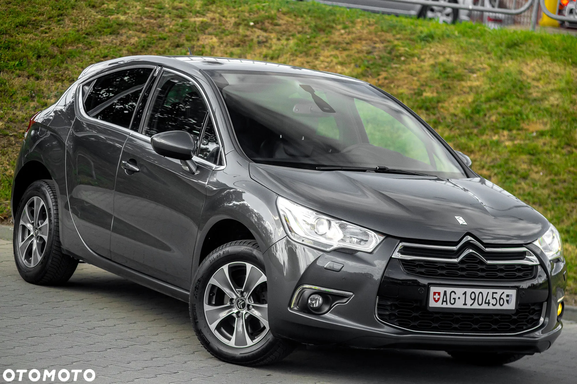 Citroën DS4 1.6 THP SoChic - 3